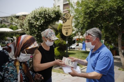 Konak'ta 65 Yaş Ve Üstüne Anlamlı Hediye