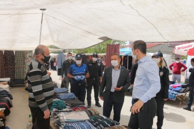 Maske Dağıtıldı, Vatandaşlar Sosyal Mesafe Konusunda Uyarıldı