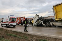 Ankara'da Tır İle EGO Otobüsü Çarpıştı Açıklaması 9 Yaralı