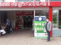 İzmit'te 'Askıda Gıda' Projesine Destek Artıyor