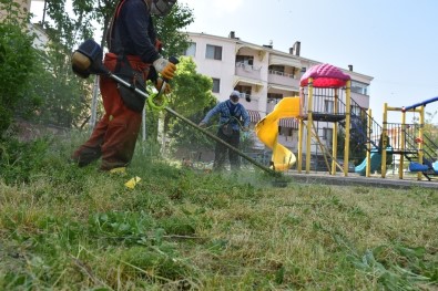 Erenler'de Bayram Temizliği Başladı