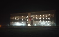 Van'daki KYK Yurtlarında 19.19'Da İstiklal Marşı Okundu