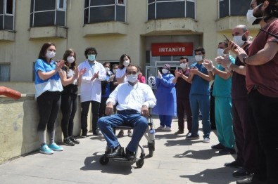 48 Gündür Korona Virüs Tedavisi Gören Hasta Taburcu Edildi