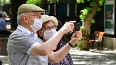İçişleri Bakanlığı'ndan 65 yaş üstüne seyahat izni açıklaması
