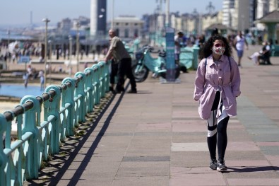 İngiltere'de Korona Virüs Vakaları 250 Bini Aştı