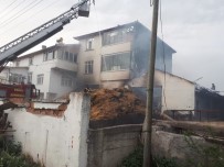 Suluova'da Korkutan Samanlık Yangını