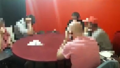 Virüs Riskini Hiçe Sayan Kumarbazlara Polis Baskını