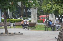 15-20 Yaş Arası Gençler Sokaklara İndi