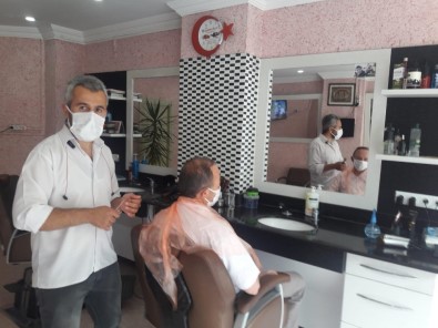 Taşköprü'de Berber Ve Kuaförlere Covid-19 Testi Yapıldı