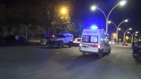 Diyarbakır'da Kısıtlamaya Dakikalar Kala Silahlı Kavga Açıklaması 2 Yaralı