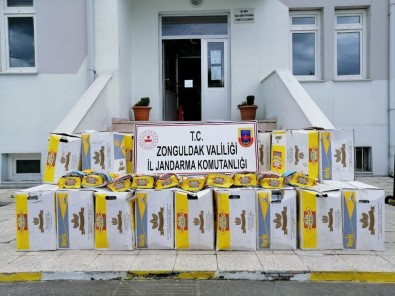 Kamyon Kasasından 400 Kilo Kaçak Tütün Çıktı