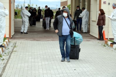 Yozgat'ta Gözetim Süreleri Dolan 205 Kişi Memleketlerine Uğurlandı