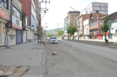 Yüksekova'da Kısıtlamanın Birinci Gününde Sokaklar Bomboş