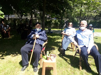 Bağcılar'da 65 Yaş Üstü Vatandaşlar İçin Çifte Bayram