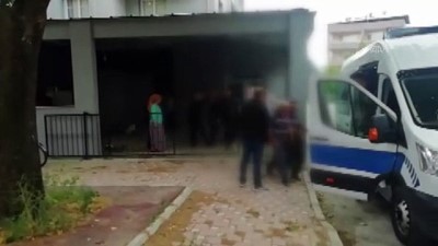 İzmir'de Kumar Oynayan 10 Kişiye Para Cezası