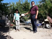 150 Yıllık Gelenek Evdeki Çocukların Ayağına Giderek Devam Etti