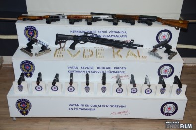 Bayramı Ateş Ederek Kutlayan Magandalardan Cephanelik Ele Geçirildi