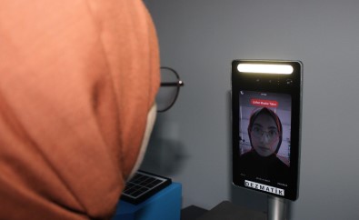 İş Yerleri Ve AVM'ler Bu Cihaz Sayesinde Ateş Ölçerken Personel Kullanmayacak