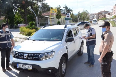 Kısıtlamanın 3. Gününde Suluova'da Denetimler Sürüyor