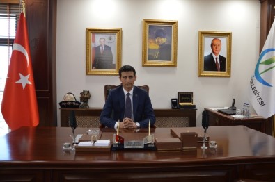 Başkan Bıyık'tan Eski Gümrük Bakanı Sazak'ı Anma Mesajı