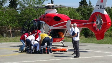 Samsun'da Felç Geçiren Yaşlı Adamın Yardımına Ambulans Helikopter Yetişti