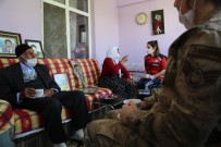 Türkiye'yi Gülümseten Çifte Verdikleri Sözü Tutup Kahve İçmeye Gittiler