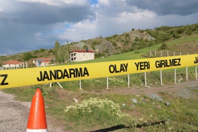 Yozgat'ta Muhtarın Covid-19 Testi Pozitif Çıktı, Köy Karantinaya Alındı