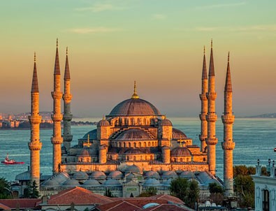 İstanbul'da cuma namazı kılınacak camiler belli oldu!