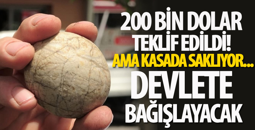 Gizemli taşı bankada saklıyor