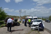Otomobil İle Traktör Çarpıştı Açıklaması 3 Yaralı Haberi