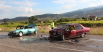 Alaşehir'de Trafik Kazası Açıklaması 5 Yaralı