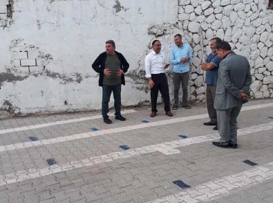 Başverimli'nin En Büyük Meydanı Sosyal Mesafeli Cuma Namazı İçin Hazırlandı