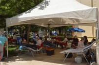 Besni'de Kızılay Kan Bağışlarını Topladı