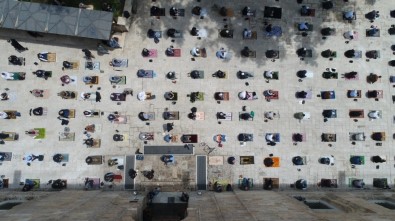 Binlerce Bursalı Tarihi Ulucami'de Buluştu