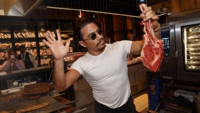 Nusret ihtiyaç sahiplerini yine unutmadı!