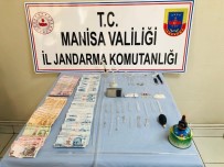 Sokağa Çıkma Kısıtlamasında Uyuşturucuyla Yakalandılar