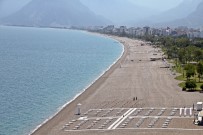 Hazırlıkların Tamamlandığı Dünyaca Ünlü Sahilde Yüzde 70 Doluluk Bekleniyor