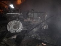 Karabük'te Çıkan Yangında 2 Samanlık Ve 1 Traktör Yandı