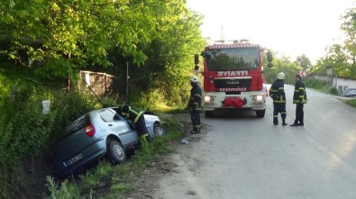 Kütahya'da Trafik Kazası Açıklaması 2 Yaralı