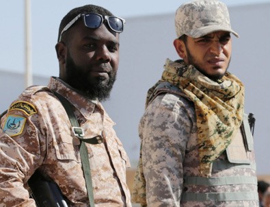 Libya Ordusu, Hafter milislerini kuşattı!