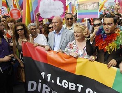 CHP LGBT savunuculuğunun merkez üssü oldu!