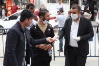 Silopi'de Vatandaşlara Ücretsiz Maske Dağıtıldı Haberi