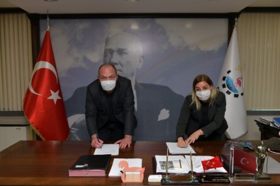 Başkan Utku Gümrükçü'den Emekçilere Korona Virüsü Primi