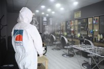 Çekmeköy'de Açılışa Hazırlanan Kuaförler Dezenfekte Edildi