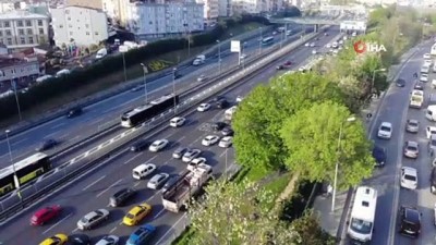 Eminönü'nde Sokağa Çıkma Kısıtlaması Öncesinde Hareketlilik Arttı