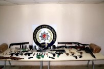 Hatay'da Aranan Kişilere Yönelik Operasyonda Çok Sayıda Silah Ele Geçirildi