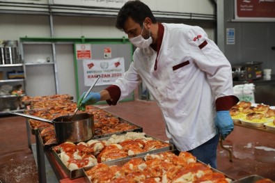 Kilis'te Yetim Çocuklara Oyuncak Dağıtıldı