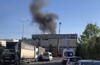 Kocaeli'de Bir Tekstil Fabrikasında Yangın Çıktı