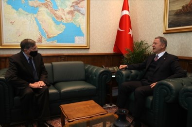 Bakan Akar, ABD Ankara Büyükelçisi Satterfield'i Kabul Etti