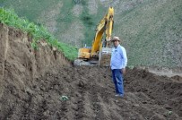 5 Kilometreden Su Getirmek İçin Hayvanlarını Sattı